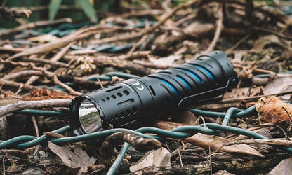 AceBeam E70-AL compact 4600 lumen EDC torch